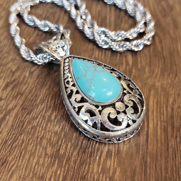 Long Shiny Silver Tone Twisted Rope Necklace Decorative Faux Turquoise Pendant - Picture 2 of 10